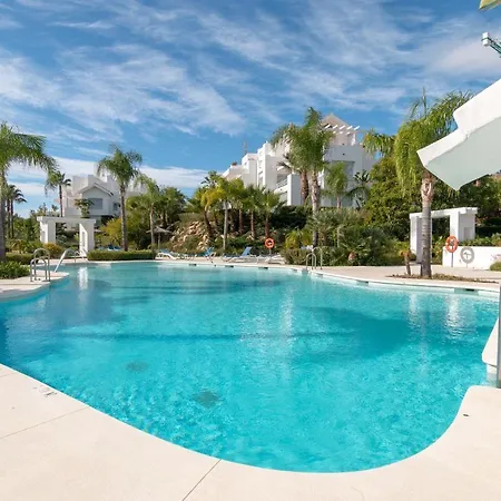 2237-modern With Private Apartamento Estepona